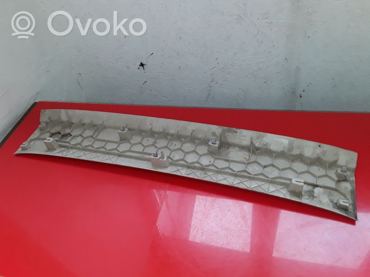 Volkswagen Tiguan Osłona / Listwa podsufitki bagażnika 5N0867617