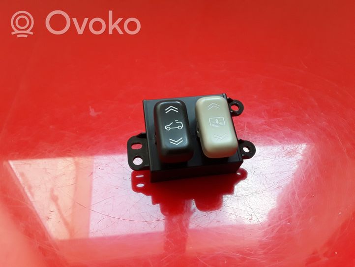 Cadillac SRX Sunroof switch 21997744