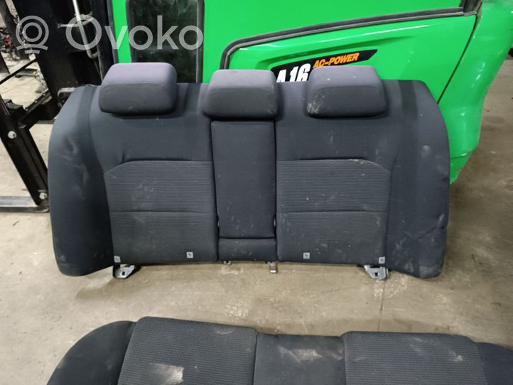 Subaru Legacy Kit intérieur 