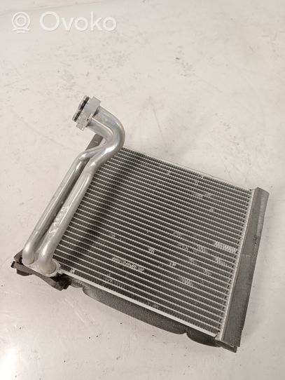 Suzuki SX4 Gaisa kondicioniera radiators (salonā) 