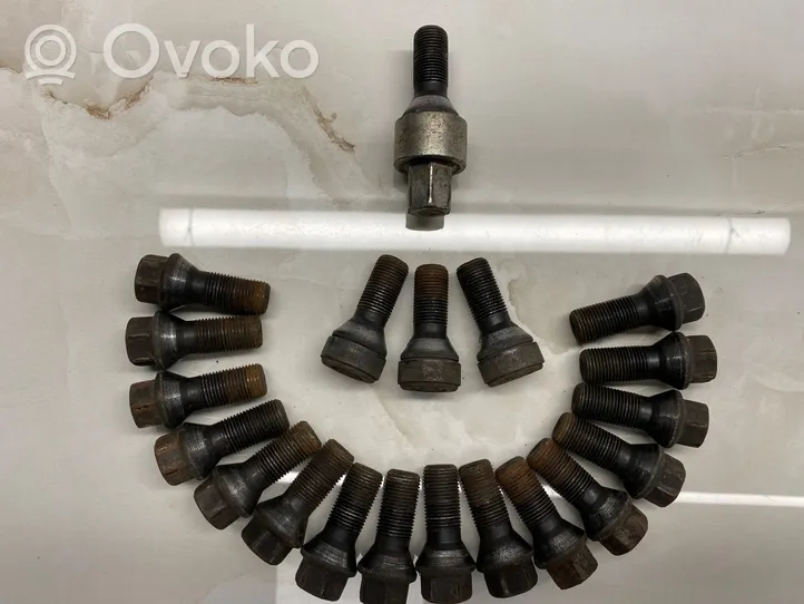 BMW X3 F25 Nuts/bolts N0code