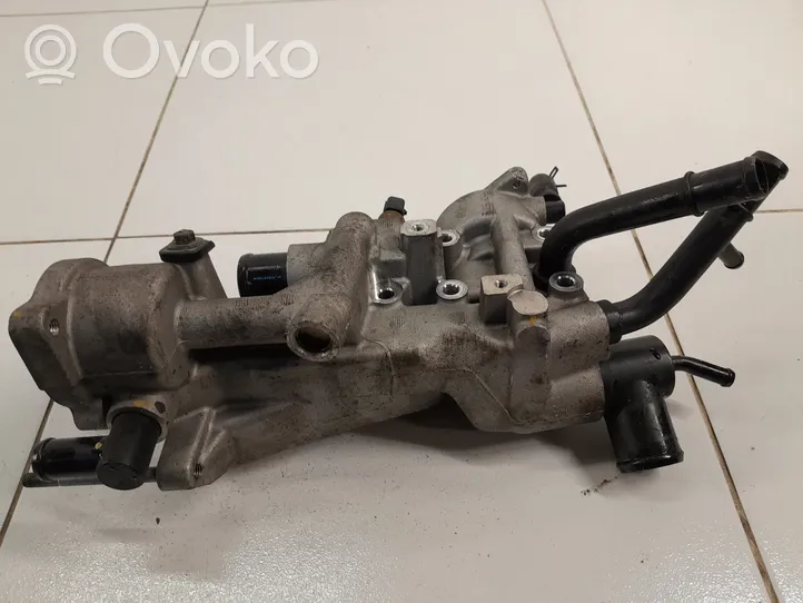 Hyundai Santa Fe Boîtier de thermostat NOCODE