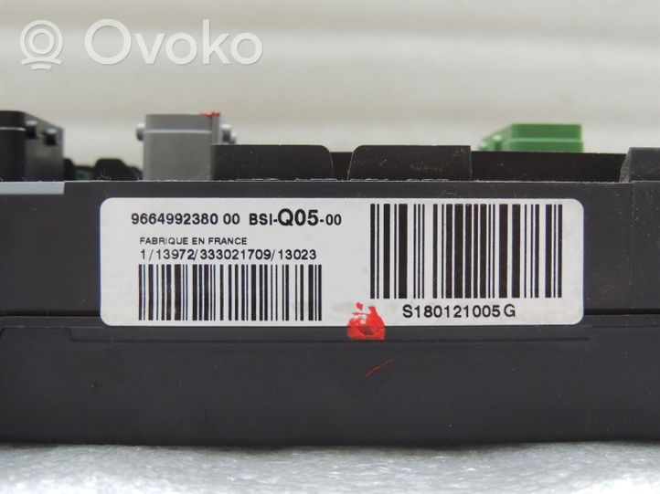 Peugeot 508 RXH Module de fusibles 1608181180