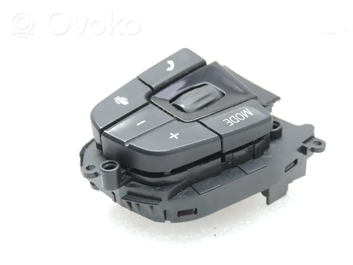 BMW 5 G30 G31 Pulsanti/interruttori sul volante 61319327079