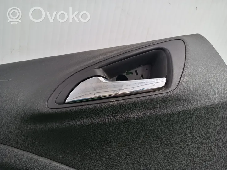 Opel Corsa E Rivestimento del pannello della portiera posteriore 13403508