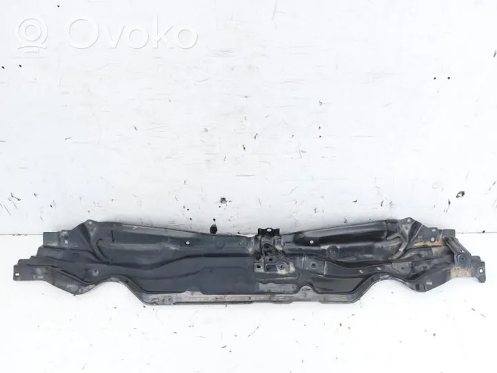 Toyota Auris E180 Etusäleikkö 5570102331