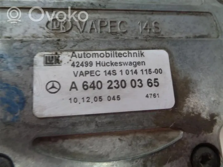 Mercedes-Benz A W169 Alipainepumppu A6402300365