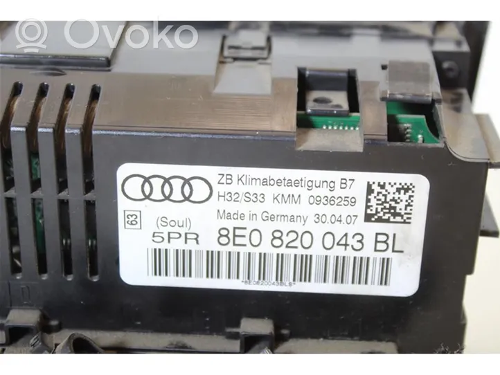 Audi A4 S4 B7 8E 8H Consolle centrale 8E0820043BL