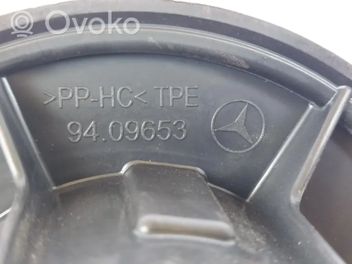 Mercedes-Benz E AMG W212 Salono oro mazgo plastikinis korpusas A2048200208