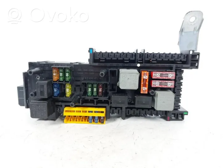 Mercedes-Benz C AMG W204 Module de fusibles 016706581