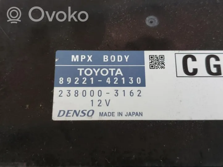 Toyota RAV 4 (XA40) Sulakemoduuli 2380003162