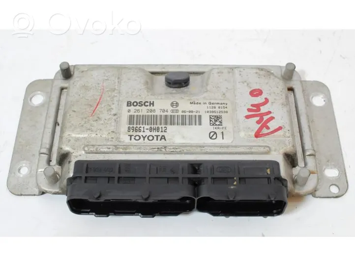 Toyota Aygo AB10 Moottorin ohjainlaite/moduuli 0261208704