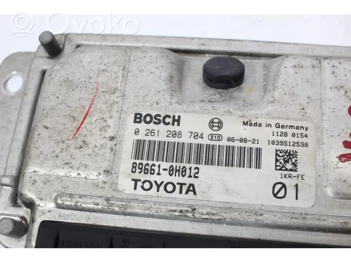 Toyota Aygo AB10 Unidad de control/módulo del motor 0261208704