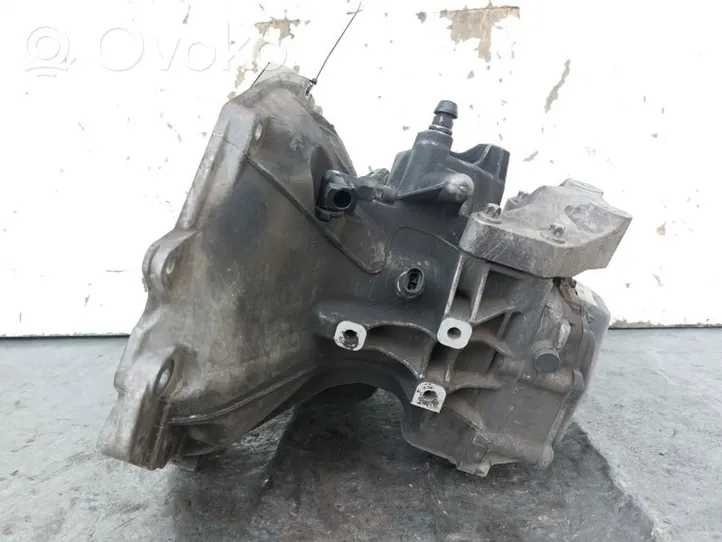 Opel Adam Manual 6 speed gearbox 649354685