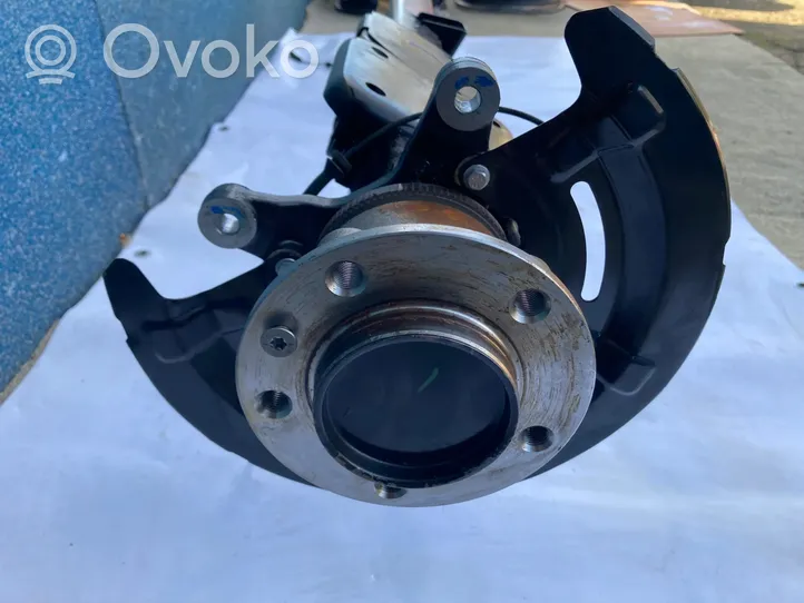 Opel Movano B Rear axle beam 555115839R