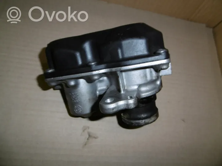 Opel Vivaro EGR valve 147109816R