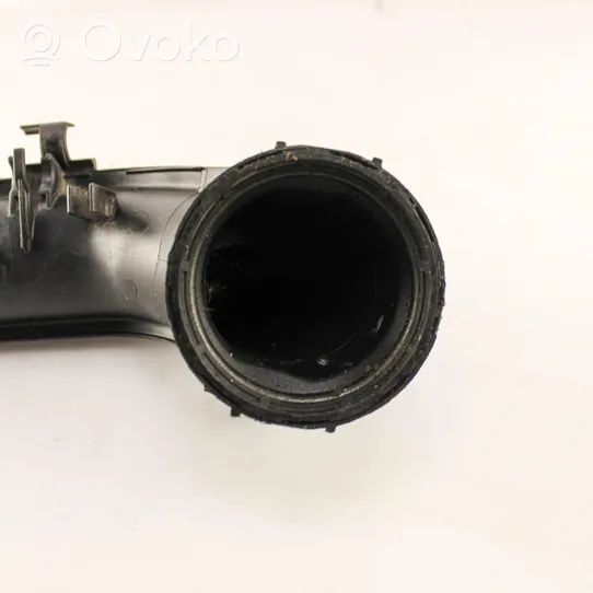 Volkswagen Polo V 6R Tube d'admission de tuyau de refroidisseur intermédiaire 03F145673F