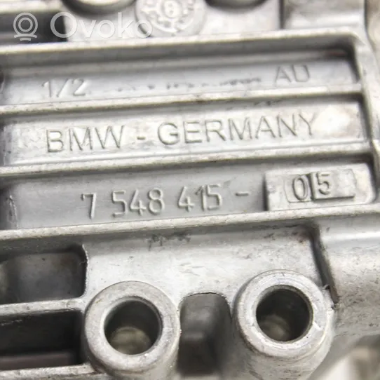 BMW 5 E60 E61 EGR-venttiili 7548415