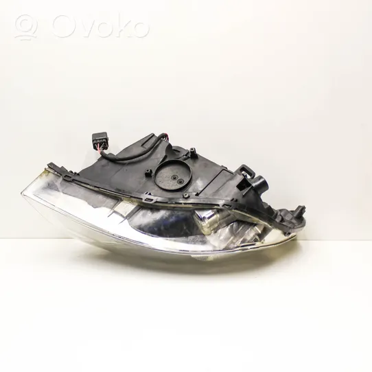 Volvo V60 Lampa przednia 89905470