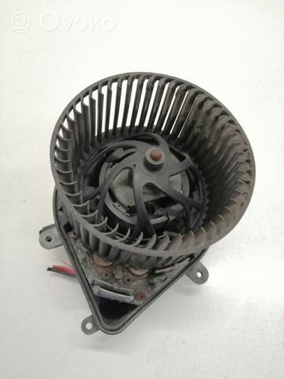 Audi A4 S4 B5 8D Mazā radiatora ventilators N39654627H