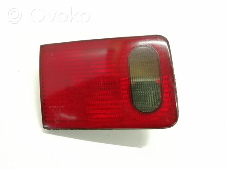 Audi A8 S8 D2 4D Lampy tylnej klapy bagażnika 4D0945093