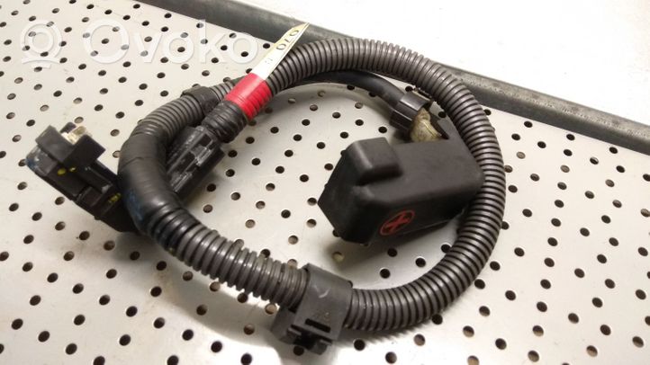 Toyota RAV 4 (XA30) Positive cable (battery) 