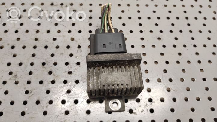 Renault Scenic I ABS relay 7700115672