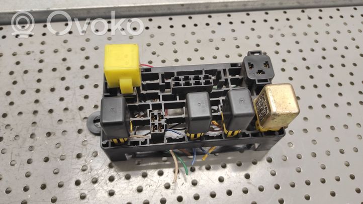 SsangYong Musso Module de fusibles 8212005000