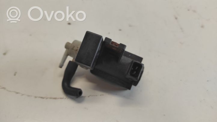 Opel Astra H Zawór podciśnienia / Elektrozawór turbiny 55558101