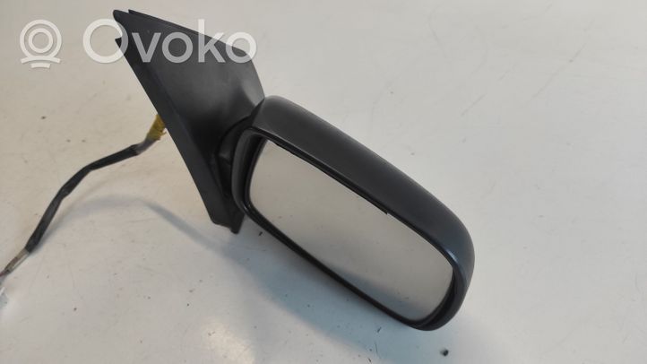 Toyota Yaris Elektryczne lusterko boczne drzwi przednich 010399