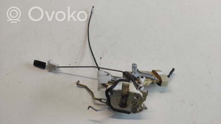 Toyota Yaris Zamek drzwi przednich 000202