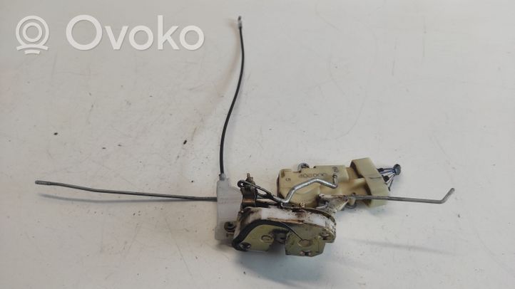 Toyota Yaris Zamek drzwi przednich 000202