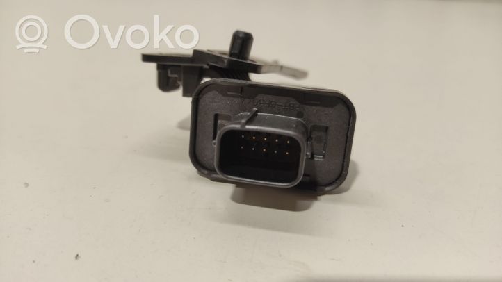 Subaru Legacy Durvju vadības bloks 8999130050