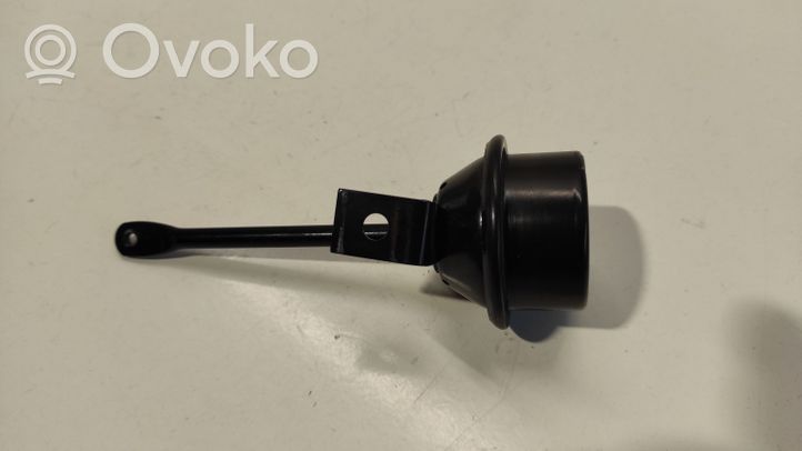 BMW 3 E46 Cześć układu próżniowego turbosprężarki 72152302