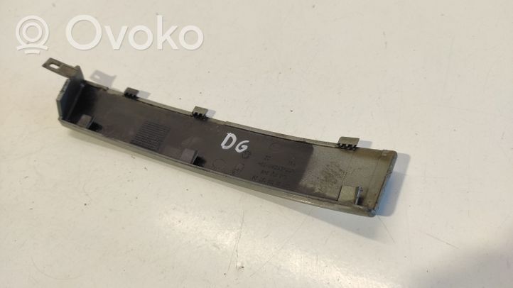 Skoda Octavia Mk1 (1U) Moulure de garniture de feu arrière / postérieur 1U6813346