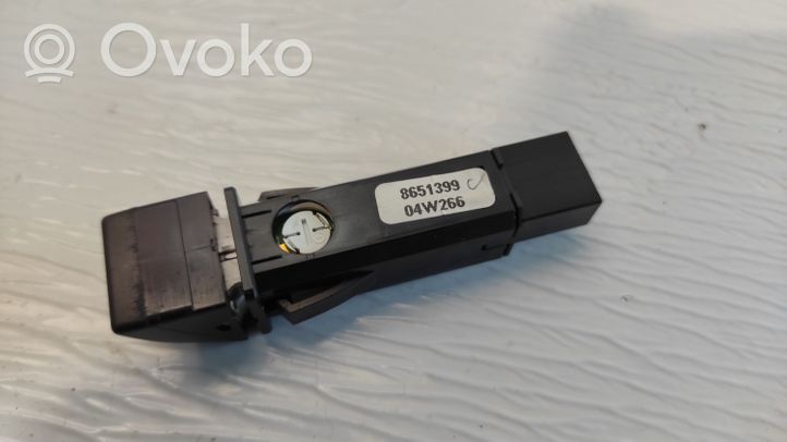 Volvo S40 Hazard light switch 8651399