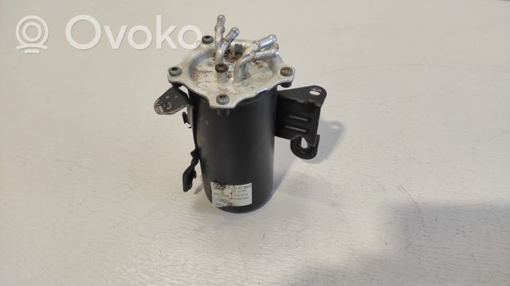 Volkswagen Phaeton Fuel filter housing 3D0127399B