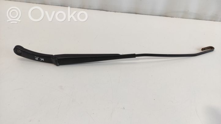 Volkswagen Transporter - Caravelle T5 Front wiper blade arm 7H1955409