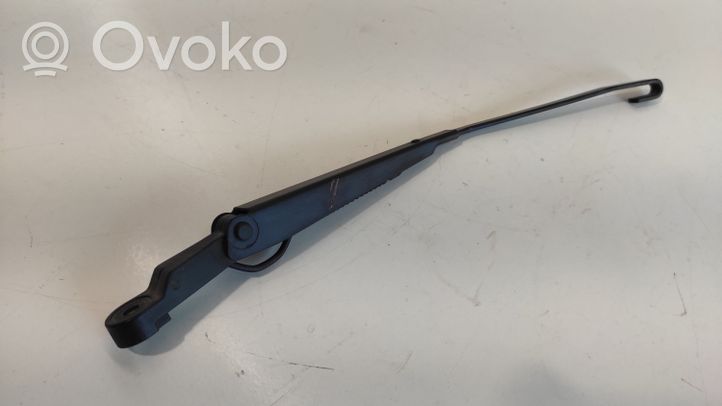 Hyundai Accent Rear wiper blade arm D226SFT