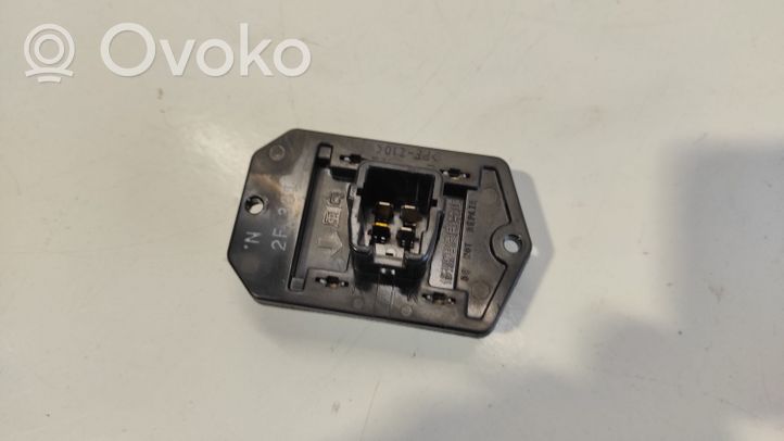 Toyota Yaris Sterownik / Moduł wentylatorów 2F301