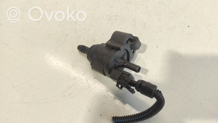 Opel Agila A Valve vacuum 9205571