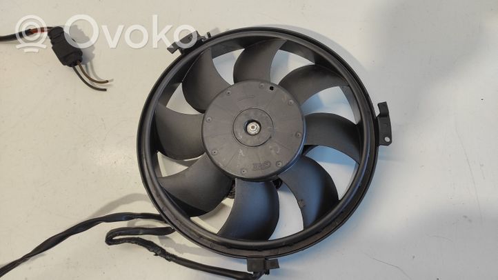 Audi A8 S8 D2 4D Ventilatore di raffreddamento elettrico del radiatore 