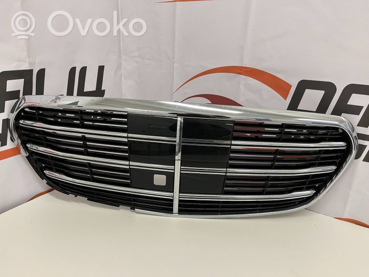 Mercedes-Benz S W223 Grille calandre supérieure de pare-chocs avant A2238804100