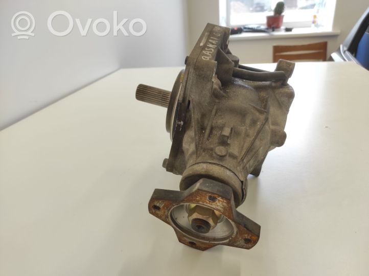 Nissan Qashqai Skrzynia rozdzielcza / Reduktor 067022