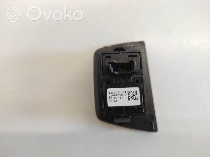 BMW 5 G30 G31 Interruttore di controllo dell’alzacristalli elettrico 932703101