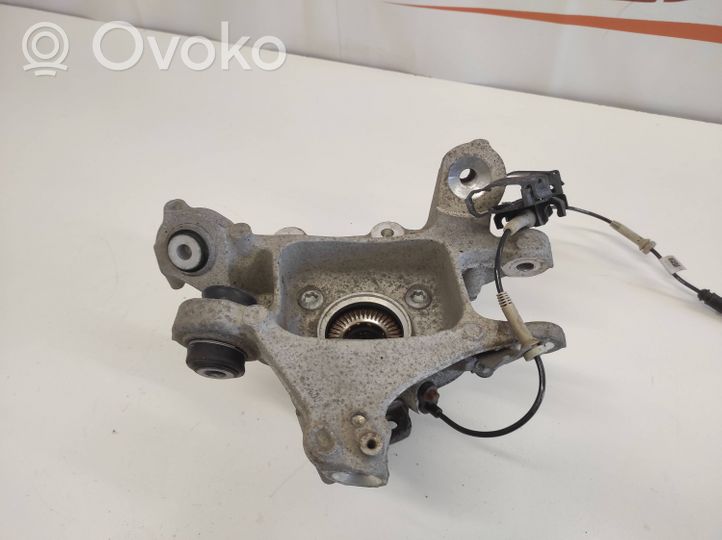 BMW 5 G30 G31 Achsschenkel hinten 6866334