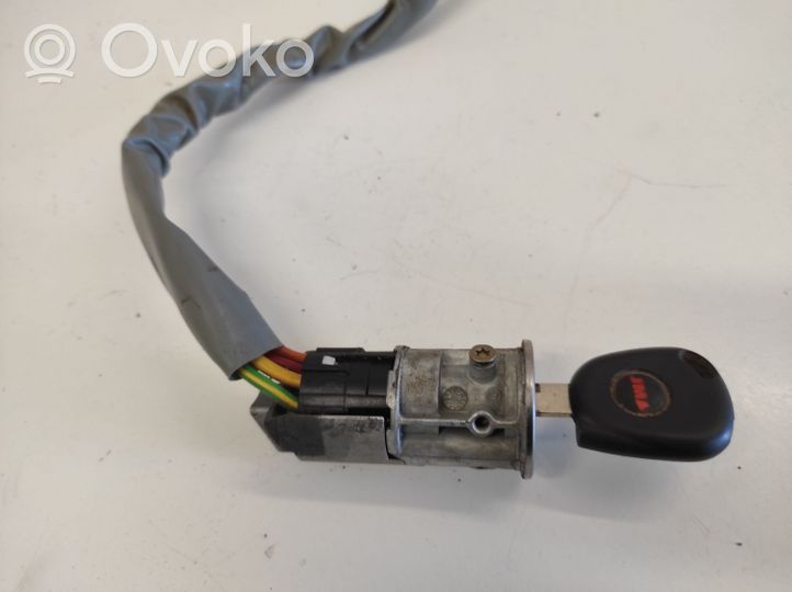 Renault Kangoo I Ignition lock 354885