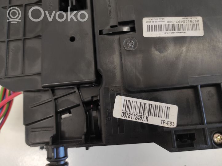 BMW X3 E83 Drošinātāju bloks 0078112497SOK