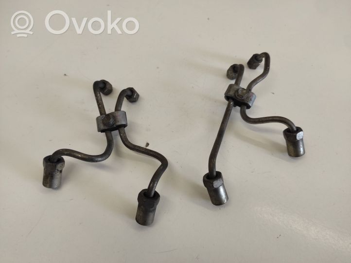 Toyota Corolla Verso AR10 Tuyau d'alimentation d'injecteur de carburant 