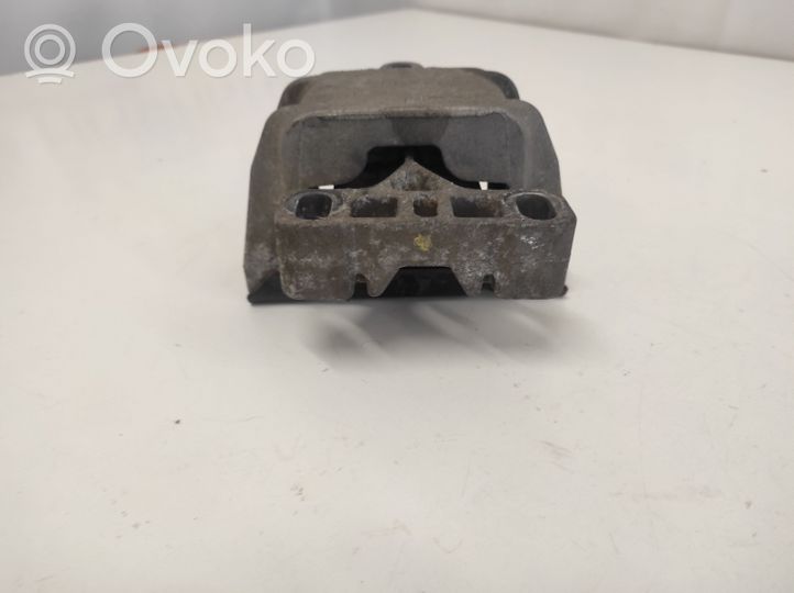 Volkswagen Golf IV Support de moteur, coussinet 1J0199555